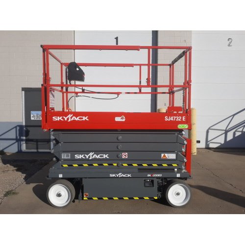 Skyjack 31 Ft. 8 Inch 700 Lbs E-Drive DC Electric Slab Scissor Lift